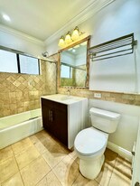 1506 S Barrington Ave in Los Angeles, CA - Building Photo