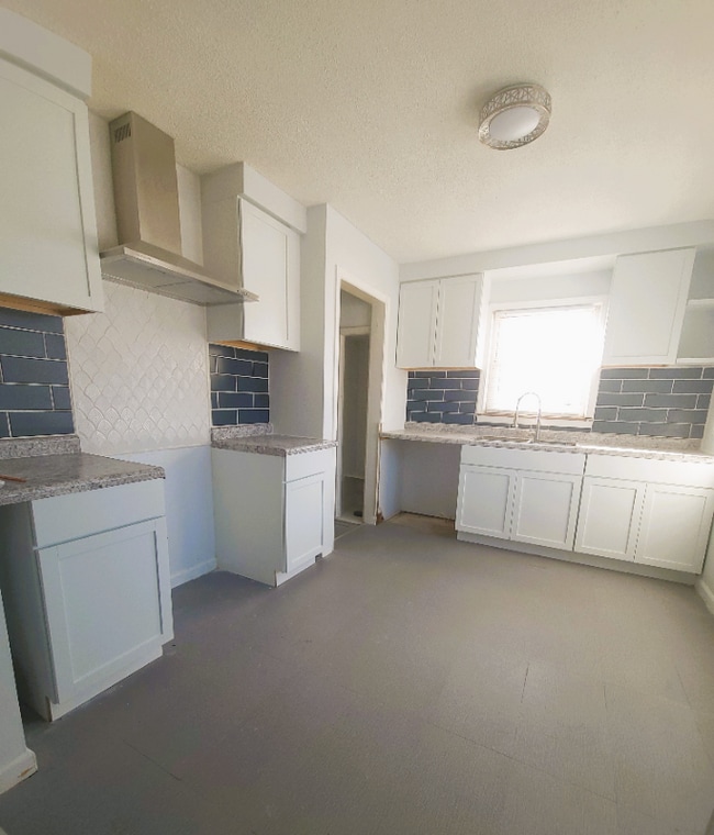 11700 Engleside St in Detroit, MI - Building Photo - Building Photo