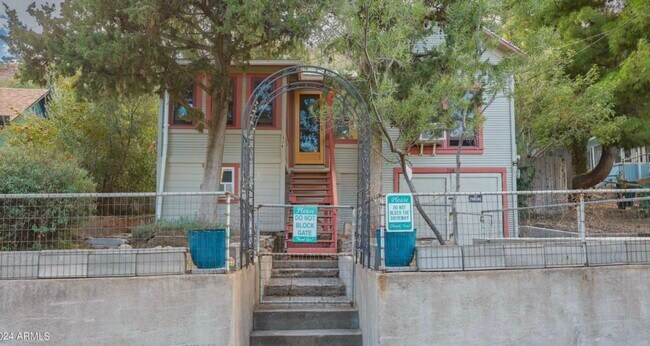 508 Brophy Ave in Bisbee, AZ - Building Photo - Building Photo