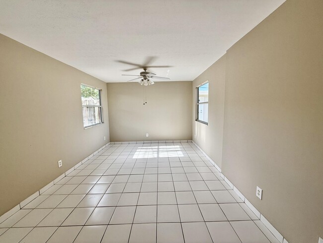 property at 1475 NE Waveland Ave
