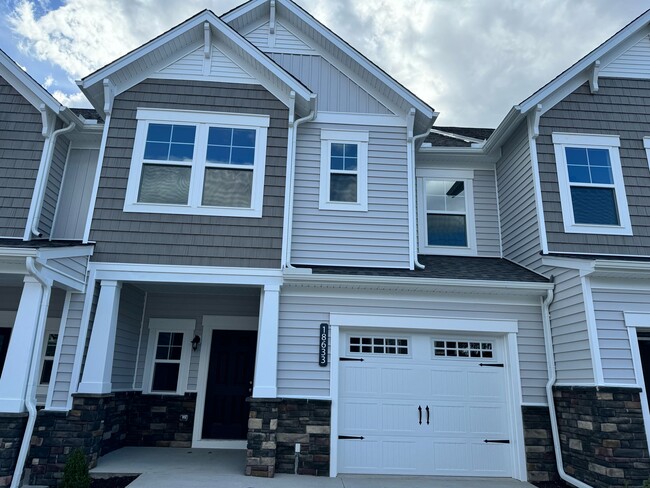 18633 Palisades Rdg in Moseley, VA - Building Photo - Building Photo
