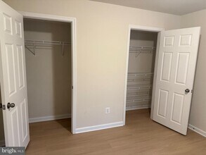 6231 Glen Wood Loop in Manassas, VA - Foto de edificio - Building Photo