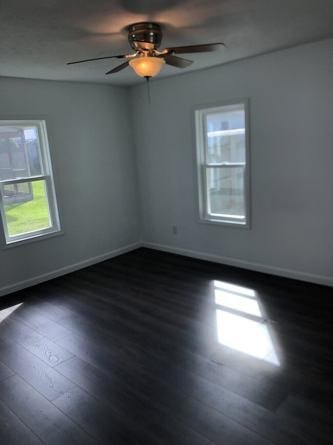 140 W 3rd St in Oswego, NY - Building Photo - Building Photo