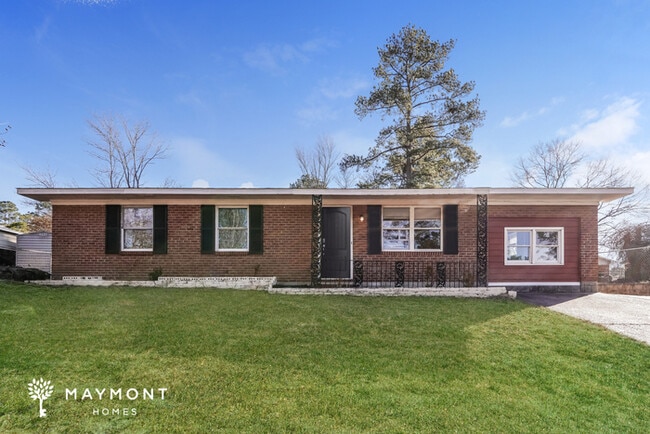 property at 2508 Kensington Dr N