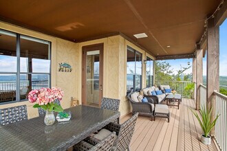 18016 Edgewood Way in Jonestown, TX - Building Photo - Building Photo