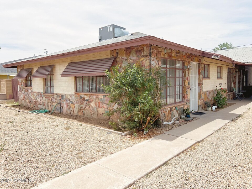 6210 N 12th Pl in Phoenix, AZ - Building Photo