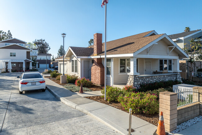 904 S Palmetto Ave in Ontario, CA - Building Photo - Building Photo