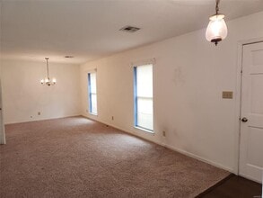 117 Alecia Dr in Prattville, AL - Foto de edificio - Building Photo