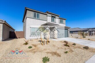24618 W Concorda Dr in Buckeye, AZ - Building Photo - Building Photo