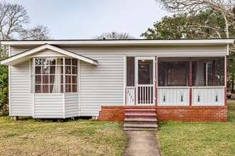 2115 9th St in Pascagoula, MS - Building Photo - Building Photo