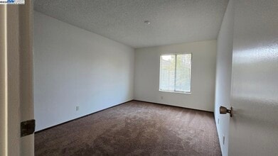 6318 Joaquin Murieta Ave in Newark, CA - Building Photo - Building Photo