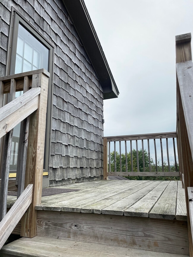 5 Edwards Ave in Biddeford, ME - Building Photo - Building Photo