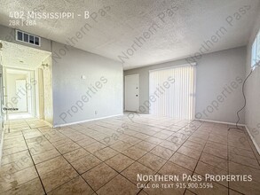 402 Mississippi Ave in El Paso, TX - Building Photo - Building Photo