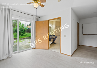 7513 33rd Ave NE in Seattle, WA - Building Photo - Building Photo