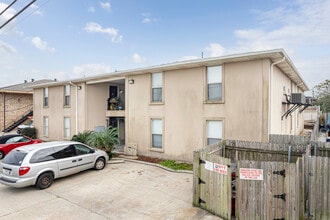 308 Live Oak St in Metairie, LA - Building Photo - Building Photo