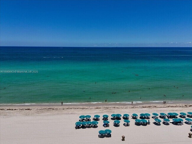16500 Collins Ave, Unit 1752 in Sunny Isles Beach, FL - Building Photo - Building Photo