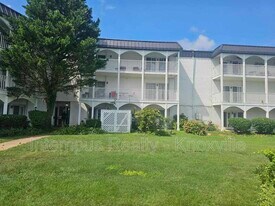 5709 Lyons View Pike in Knoxville, TN - Building Photo