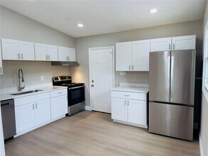 3235 Oakley Ave S in St. Petersburg, FL - Building Photo - Building Photo