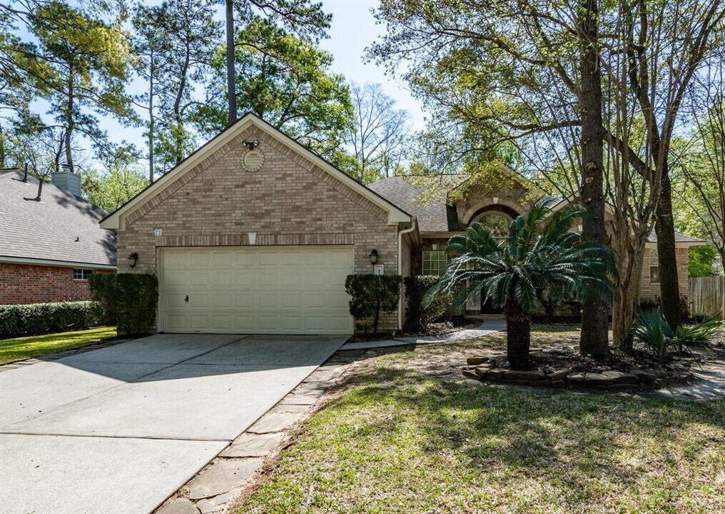 22 Westwinds Cir in Spring, TX - Building Photo