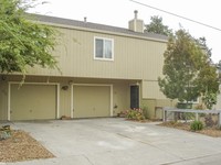 16-26 3rd St in Windsor, CA - Foto de edificio - Building Photo