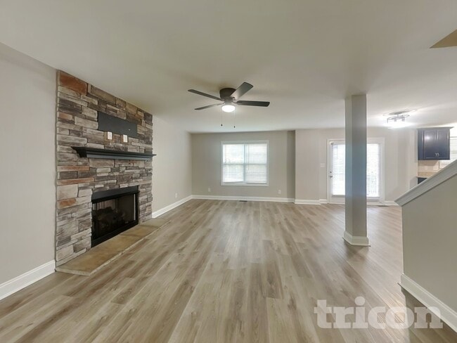 542 Magnolia Dr in Clarksville, TN - Building Photo - Building Photo