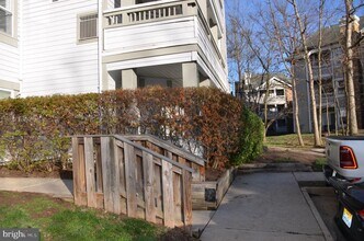 4409 Fair Stone Dr in Fairfax, VA - Building Photo - Building Photo