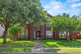 3316 Shady Valley Rd in Plano, TX - Building Photo