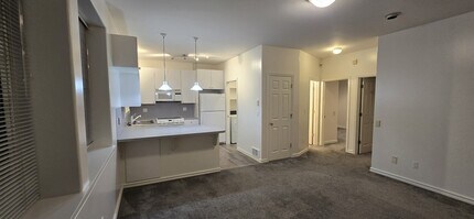 5106 Green Lake Way N in Seattle, WA - Building Photo - Building Photo