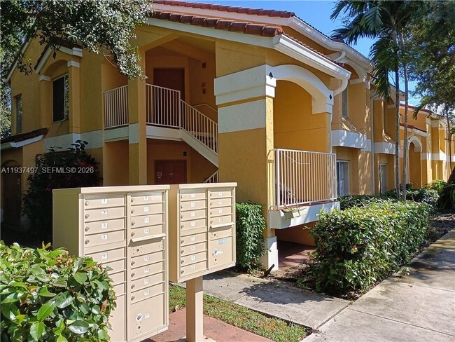 2642 NW 33rd St in Oakland Park, FL - Foto de edificio - Building Photo