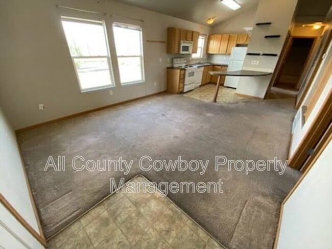 507 Mitchell St in Laramie, WY - Building Photo - Building Photo