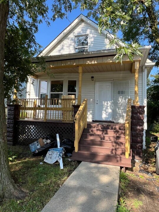 11810 S Eggleston Ave in Chicago, IL - Building Photo