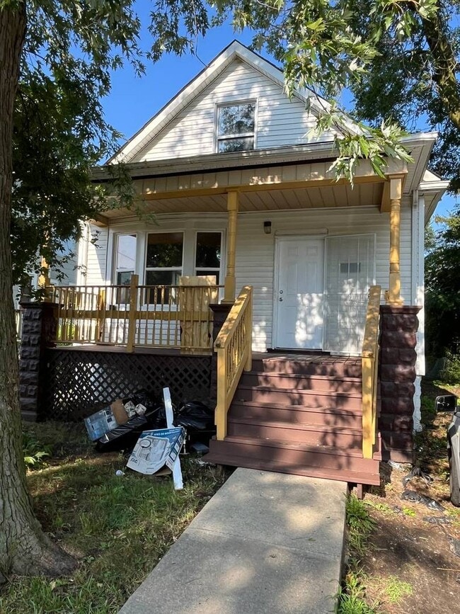 property at 11810 S Eggleston Ave
