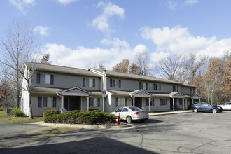 Oakwood Place in Midland, MI - Foto de edificio - Building Photo