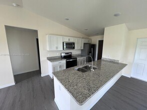 1150 Norge Ct in La Belle, FL - Building Photo - Building Photo