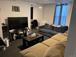 53 Gleneida Ave in Carmel, NY - Building Photo - Building Photo