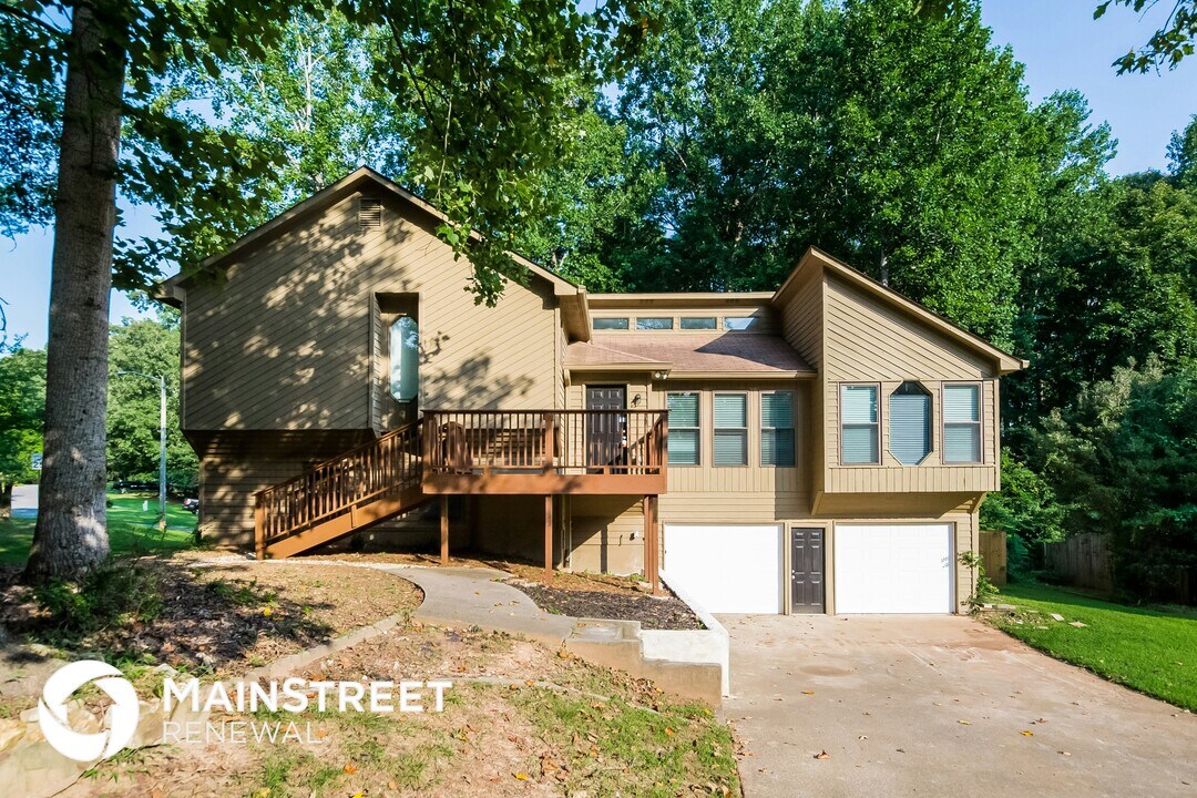 3848 Nowlin Rd in Kennesaw, GA - Building Photo
