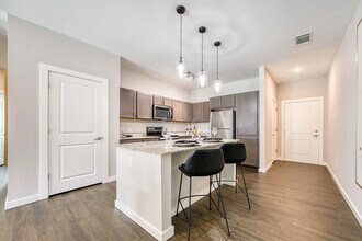 Landmark Apartments in Little Rock, AR - Foto de edificio - Building Photo