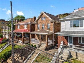 2816 Clermont Ave in Pittsburgh, PA - Building Photo - Building Photo