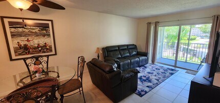 207 Tropic Isle Dr in Delray Beach, FL - Building Photo - Building Photo