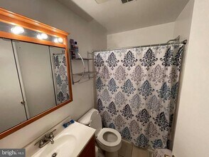 540 S 48th St in Philadelphia, PA - Foto de edificio - Building Photo