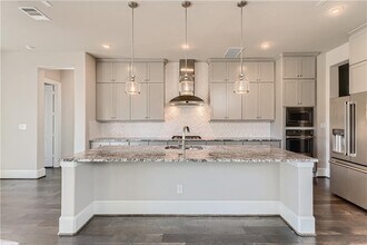 466 Anfield Cir in Austin, TX - Building Photo - Building Photo