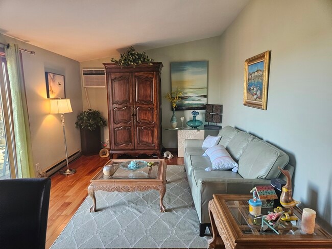 S818 Goldfinch Ct in La Valle, WI - Building Photo - Building Photo