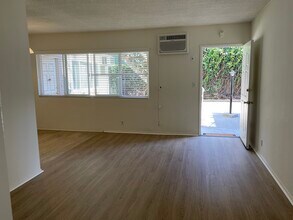 454 S Oak Knoll Ave, Unit 3 in Pasadena, CA - Building Photo - Building Photo