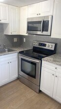 1501 Crescent Cir in Lake Park, FL - Building Photo - Building Photo