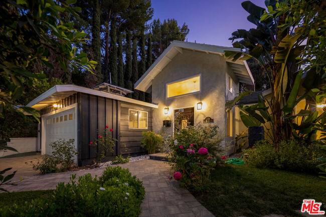 property at 9476 Hidden Valley Pl