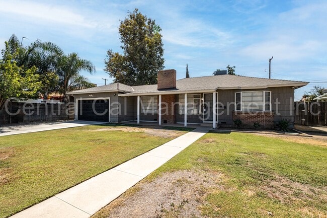 3815 Navajo Ave in Bakersfield, CA - Building Photo - Building Photo