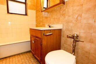 629 W Belmont Ave, Unit 5C in Chicago, IL - Building Photo - Building Photo