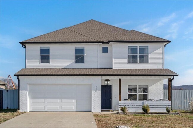 property at 990 Macy Ln