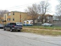 110 W 68th St in Chicago, IL - Building Photo - Building Photo