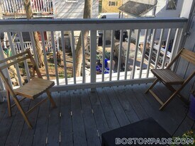 64 Pleasant St in Cambridge, MA - Building Photo